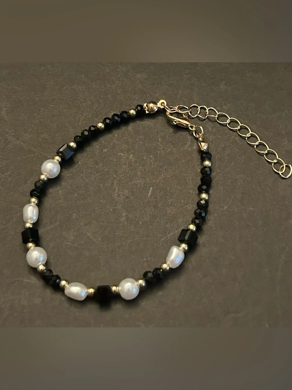 Freshwater Pearl Single Row 7 Inch Bracelet Assorted Color Accents with Extender